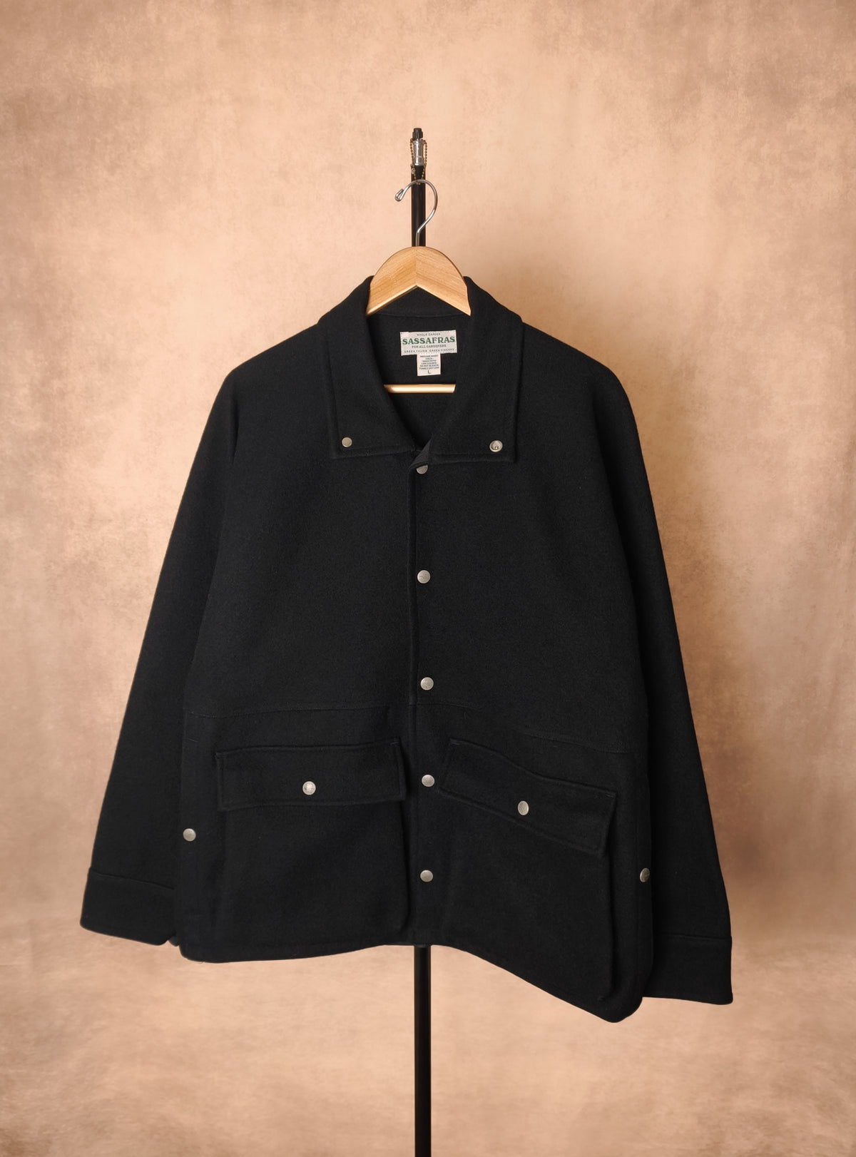 SASSAFRAS Men's Made in Japan Black Heavyweight Melton Wool Flower Hunter Jacket