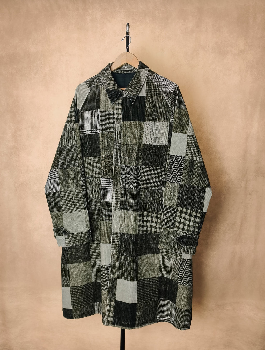 BEAMS PLUS Men's Patchwork Corduroy Coat
