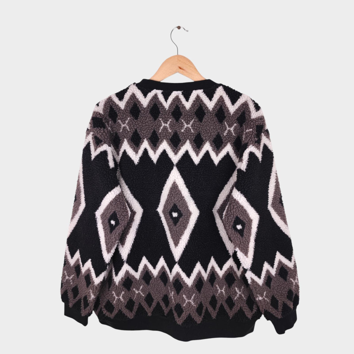 BEAMS PLUS Men's Native Pattern Boa Fleece Jumper