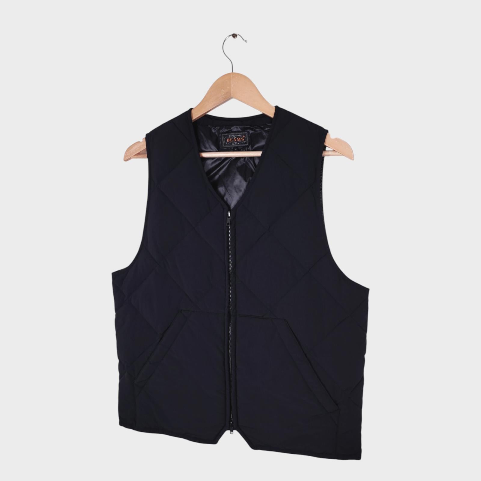 BEAMS PLUS Men's Black Lightweight Quilted Primaloft Gilet