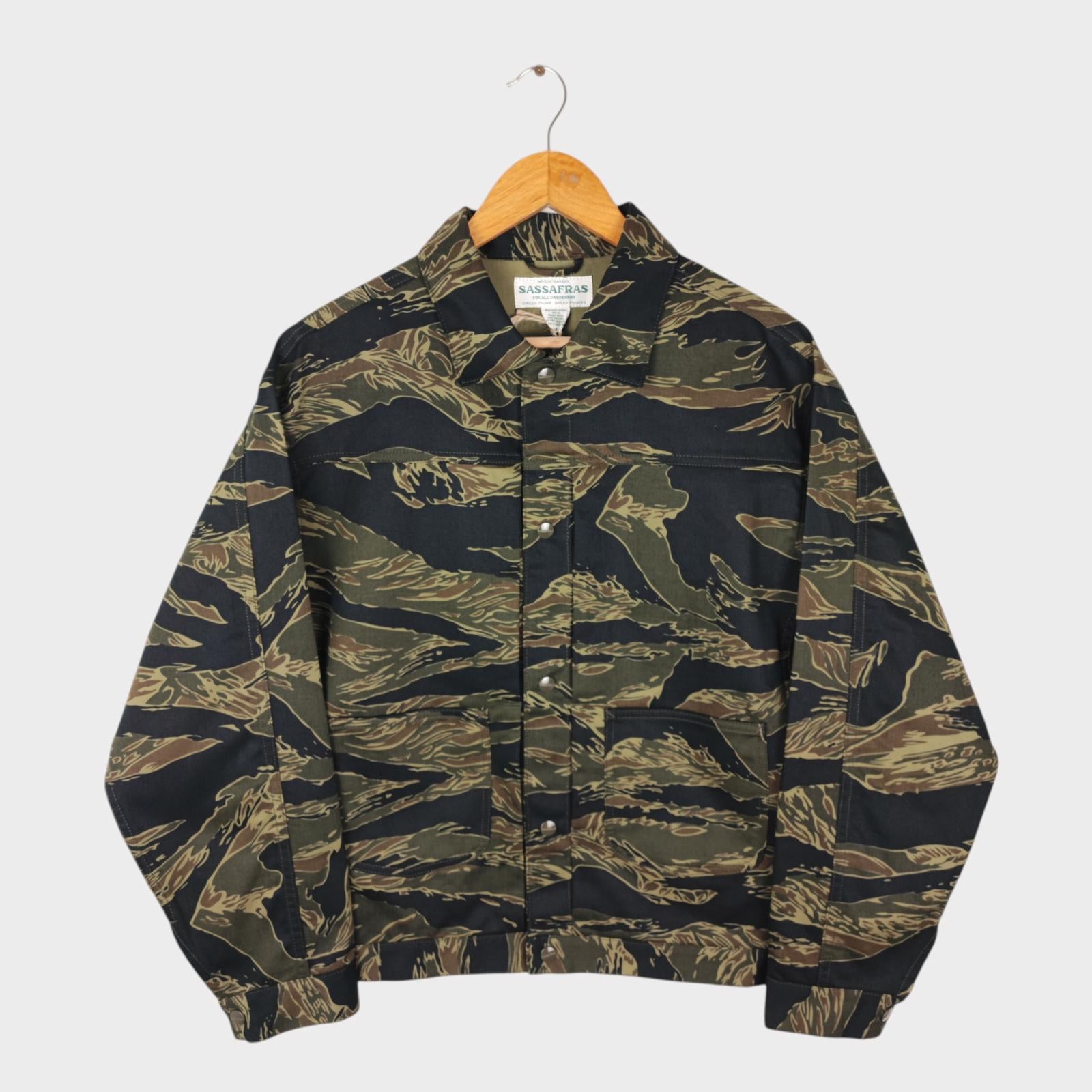 SASSAFRAS Men's Made in Japan Tiger Camo Gardeners Jacket