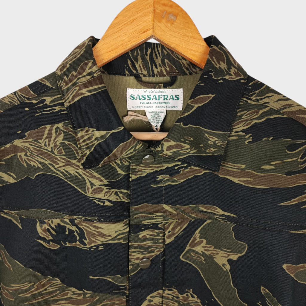 SASSAFRAS Men's Made in Japan Tiger Camo Gardeners Jacket