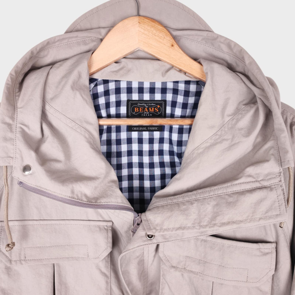 BEAMS PLUS Men's Chalk Nylon Gingham Lining Hooded Mountain Parka Jacket