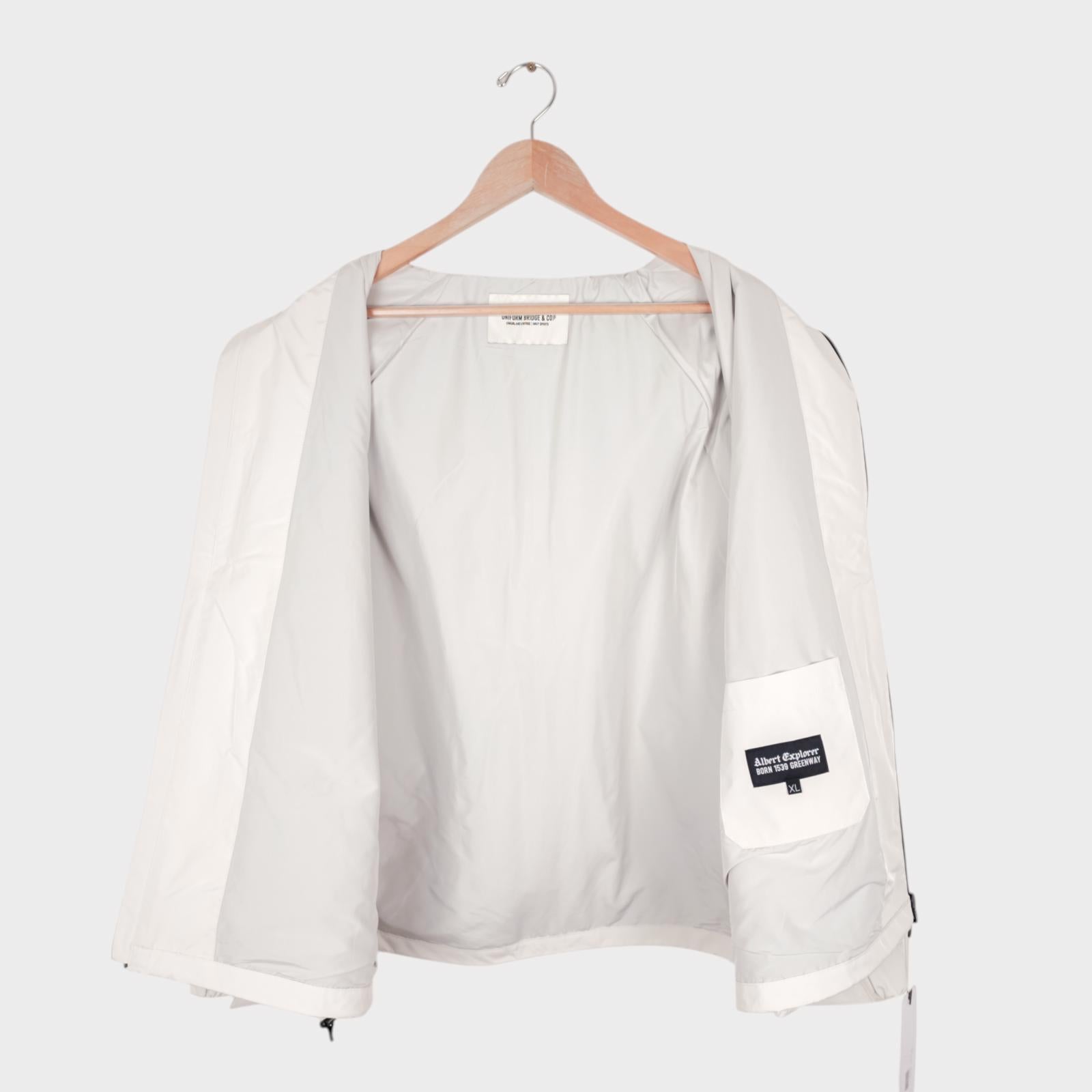 UNIFORM BRIDGE Men's Off-White Hooded Relaxed Fit Training Parka Jacket
