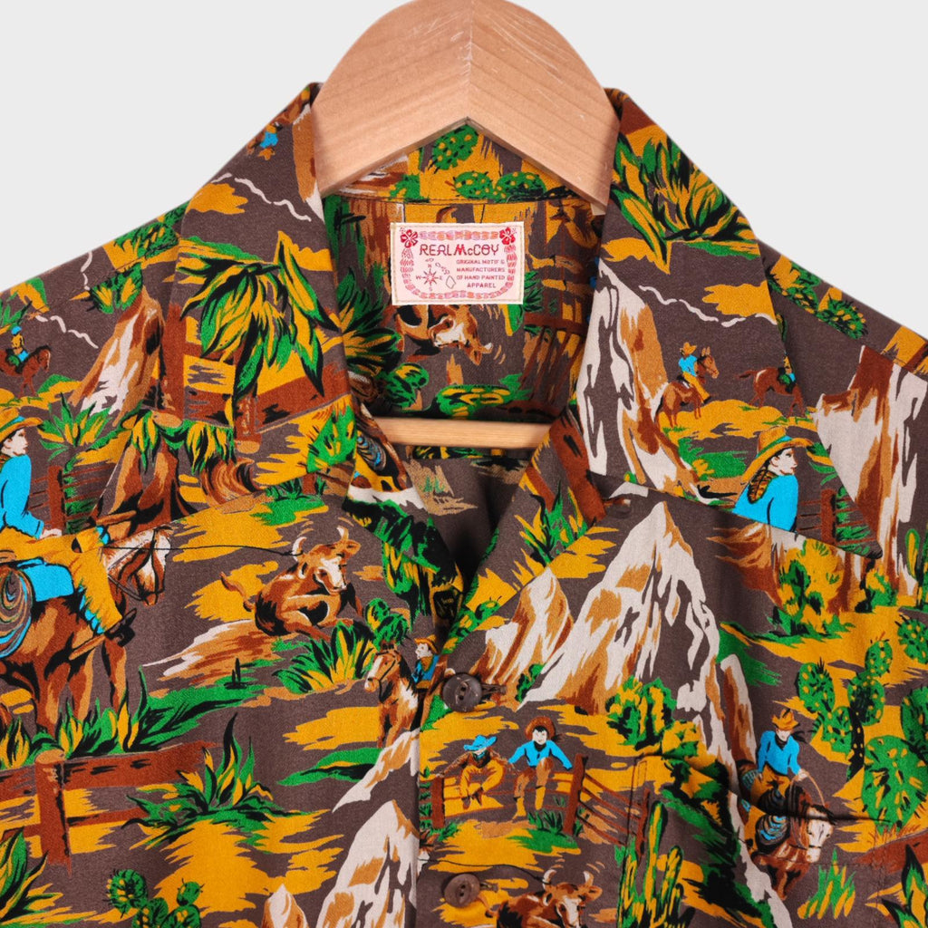 THE REAL MCCOY'S Men's Made in Japan Cowboy Print Hawaiian Vacation Shirt