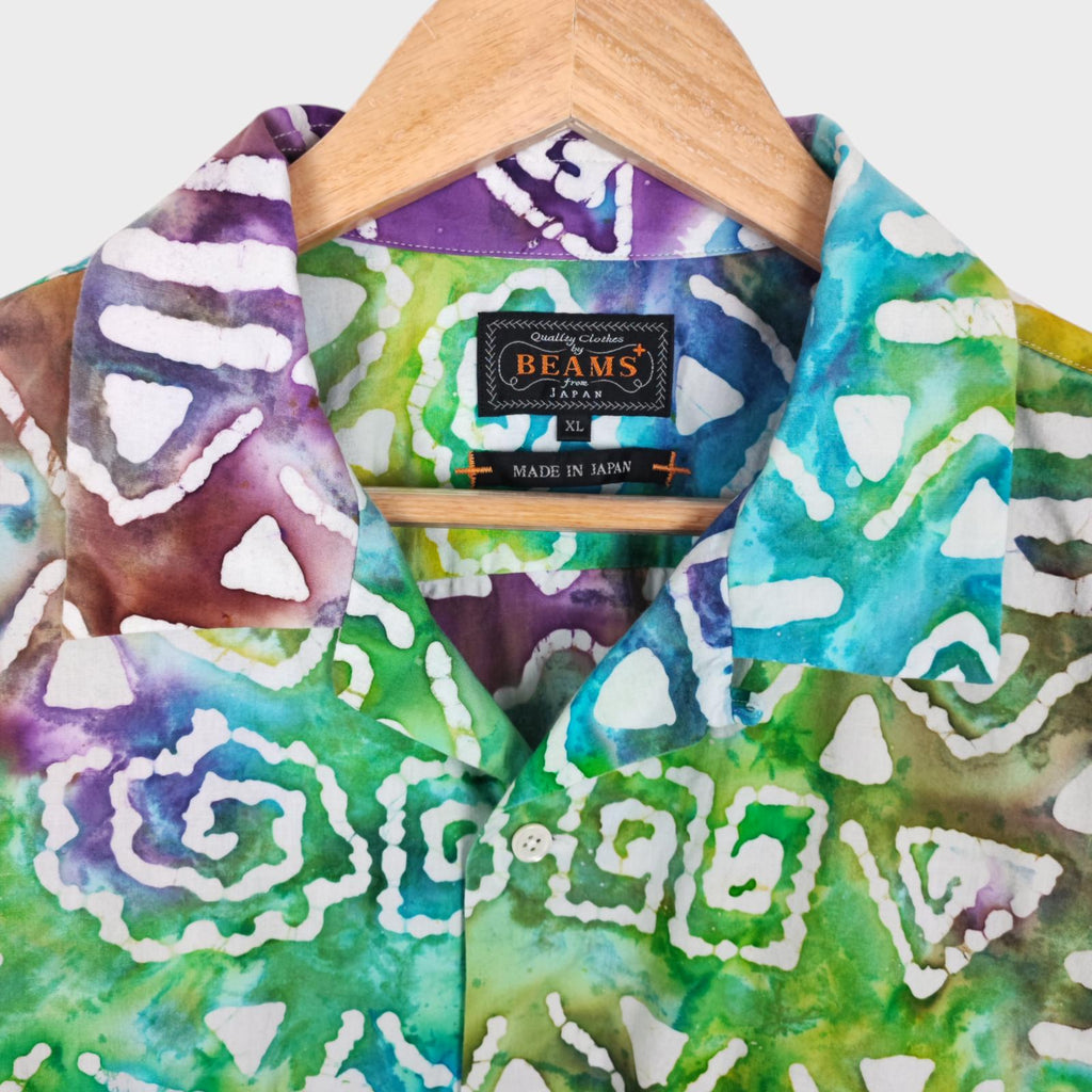 BEAMS PLUS Men's Made in Japan Batik Print Camp Collar Vacation Shirt