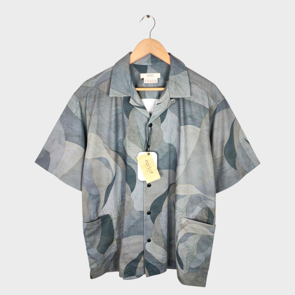 NORBIT BY HIROSHI NOZAWA Men's Grey/Green Leaf Camo Aloha Shirt