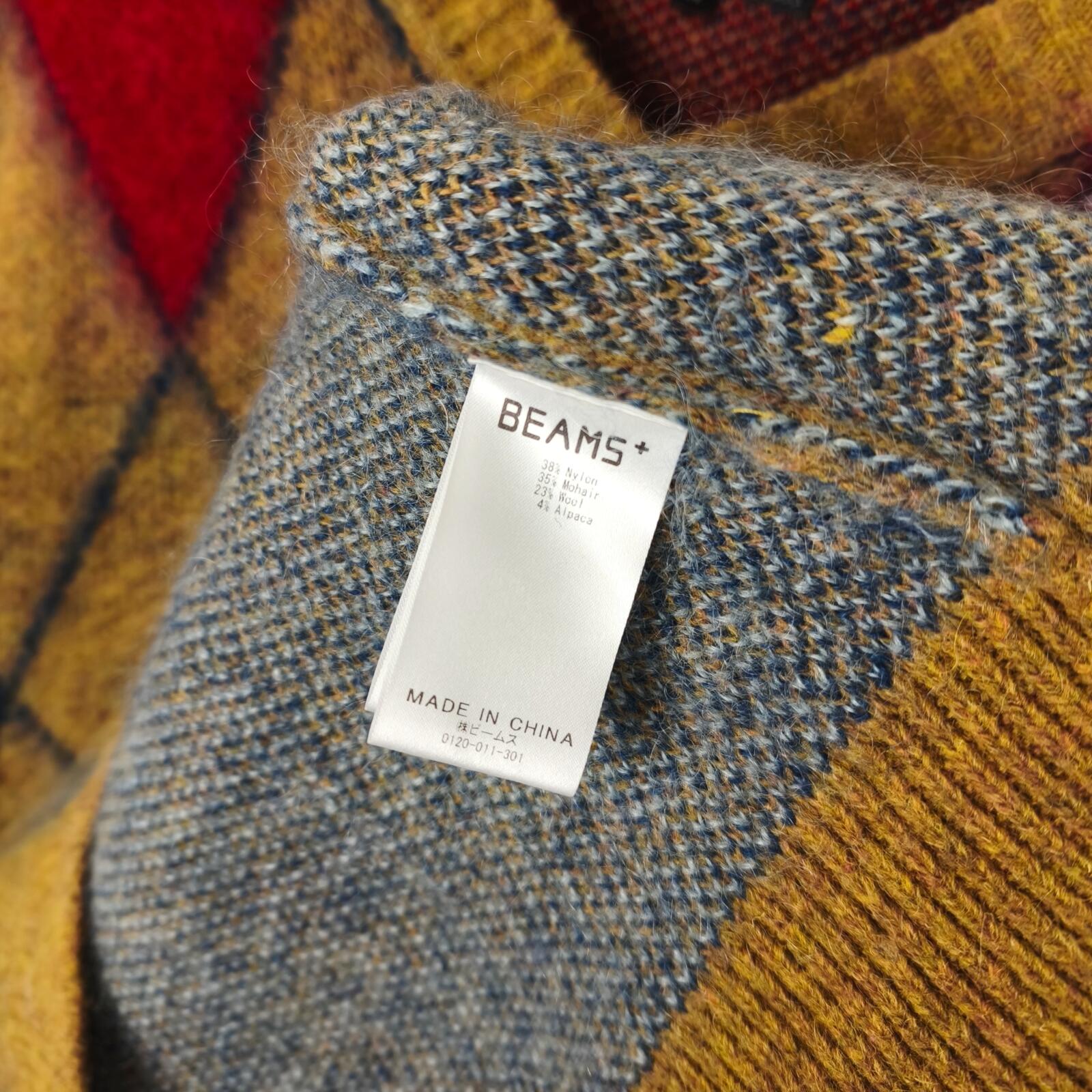 BEAMS PLUS Men's Shaggy Mohair Blend Argyle V-Neck Jumper