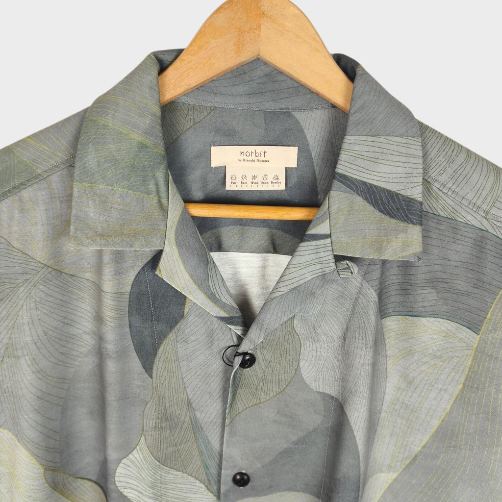 NORBIT BY HIROSHI NOZAWA Men's Grey/Green Leaf Camo Aloha Shirt