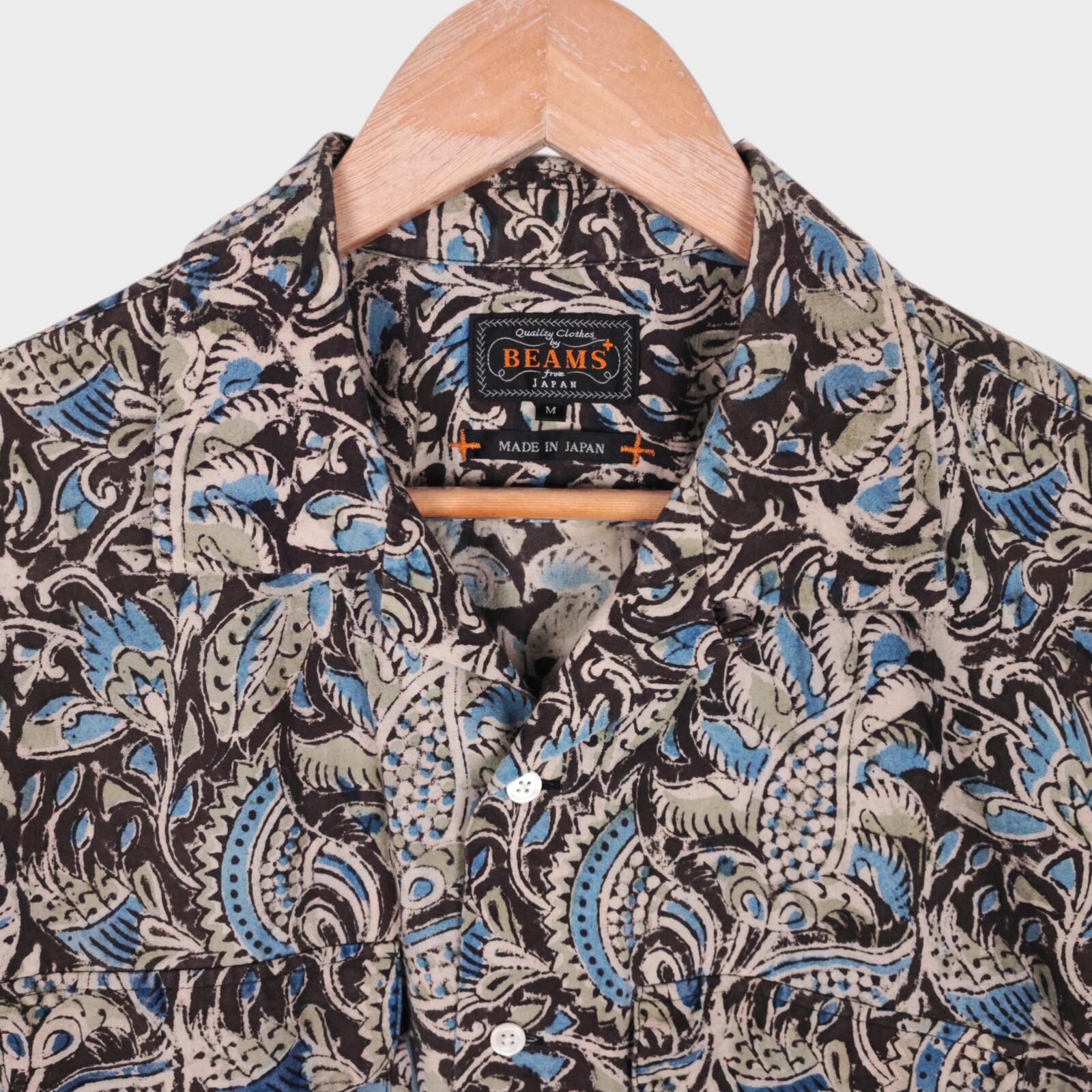 BEAMS PLUS Men's Made in Japan Floral Paisley Print Camp Collar Vacation Shirt