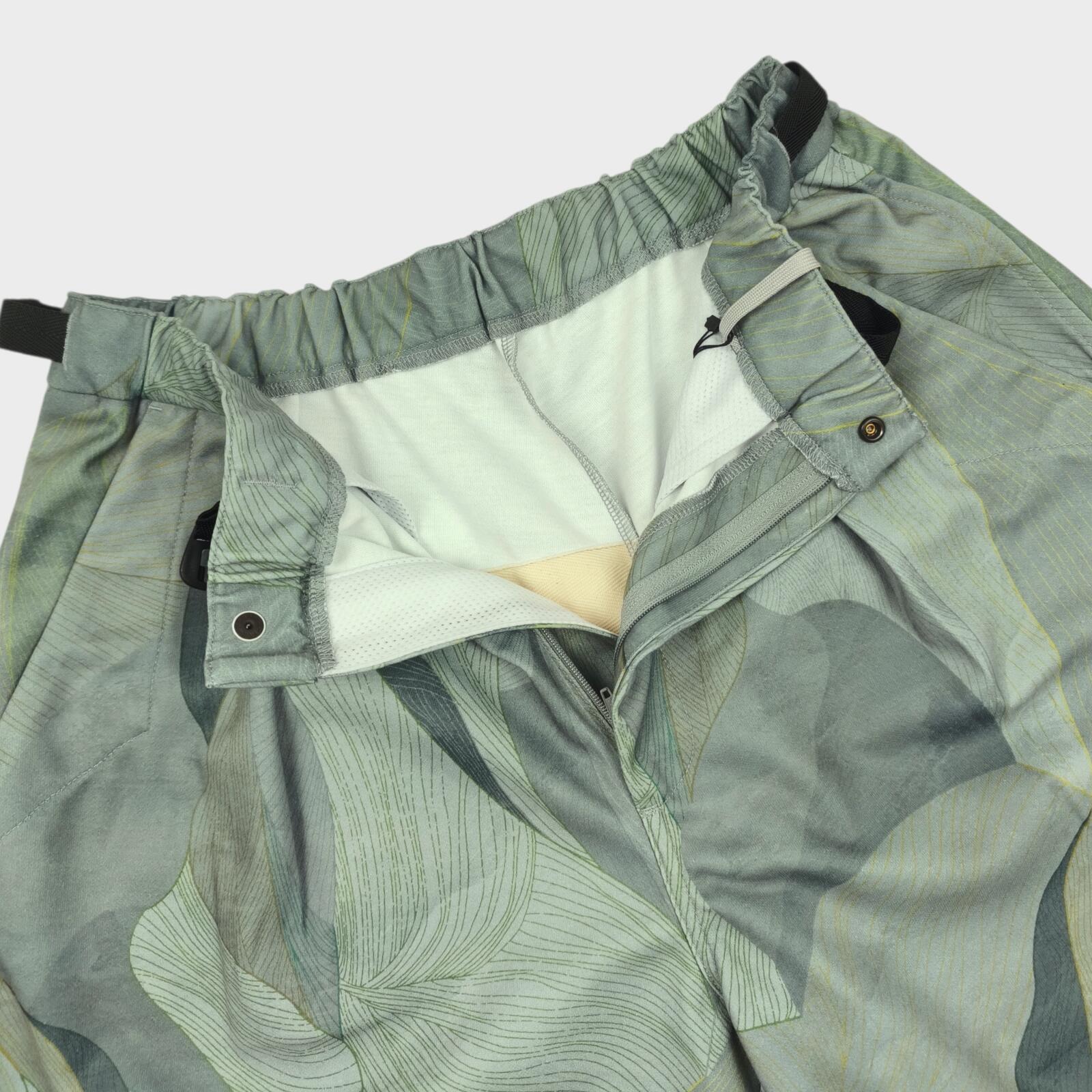 NORBIT BY HIROSHI NOZAWA Men's Leaf Camo Print Aloha Shorts
