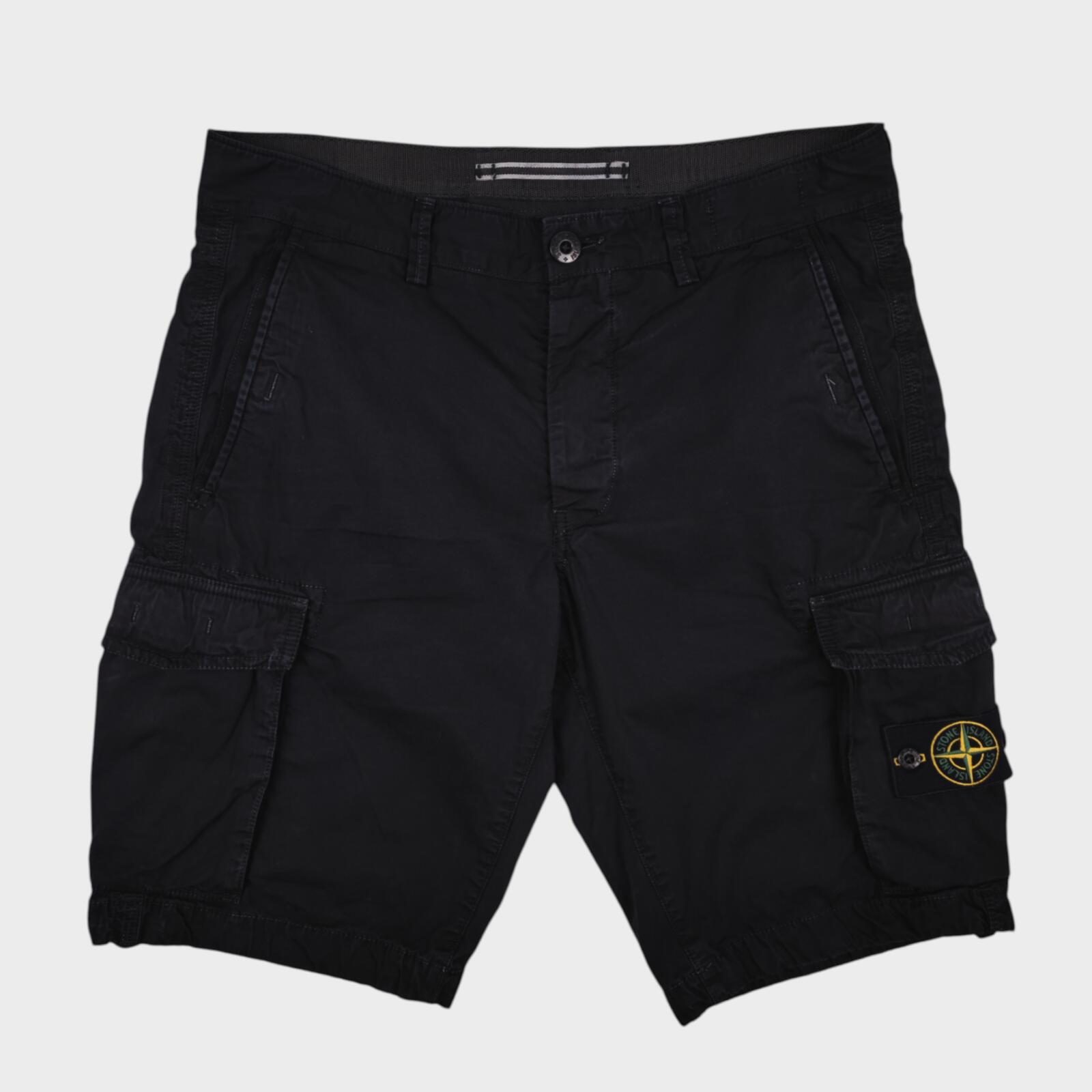 STONE ISLAND Men's Black Garment Dyed Detachable Badge Cargo Shorts