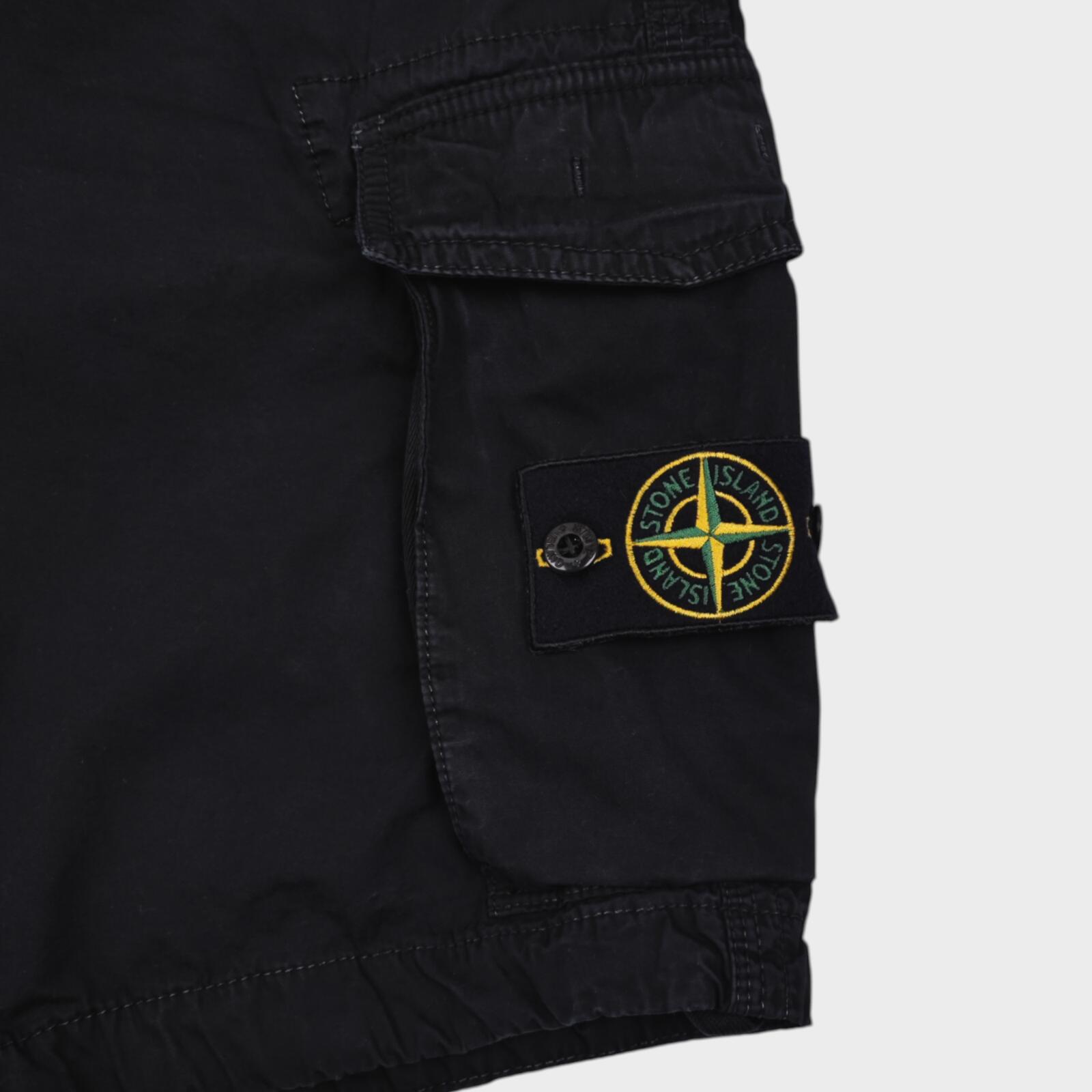 STONE ISLAND Men's Black Garment Dyed Detachable Badge Cargo Shorts