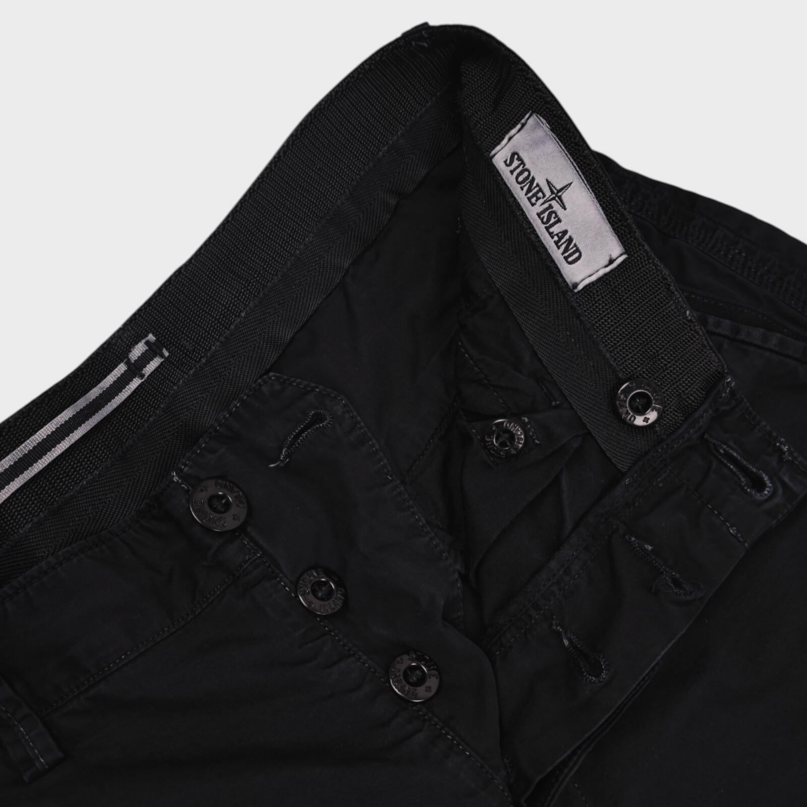 STONE ISLAND Men's Black Garment Dyed Detachable Badge Cargo Shorts