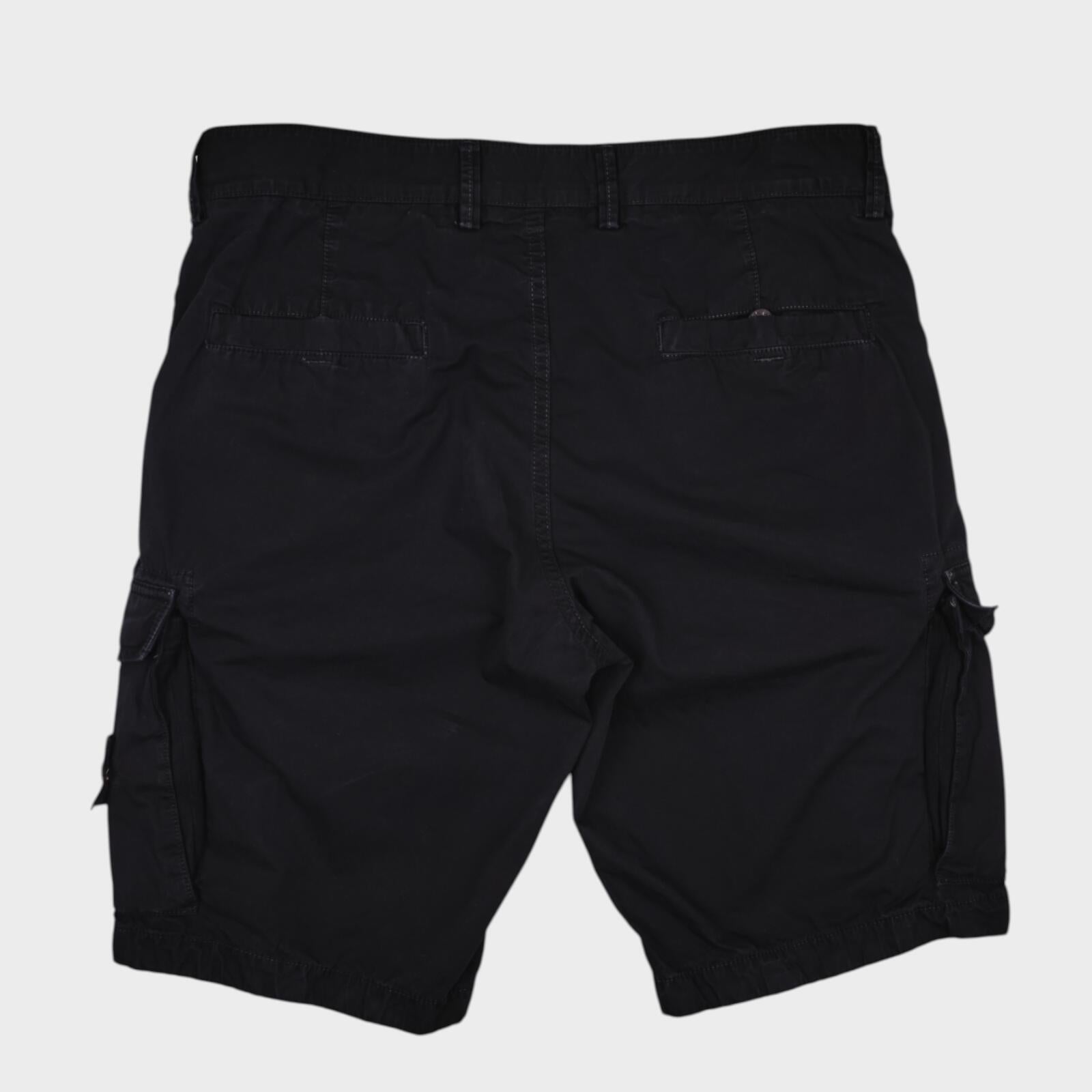 STONE ISLAND Men's Black Garment Dyed Detachable Badge Cargo Shorts