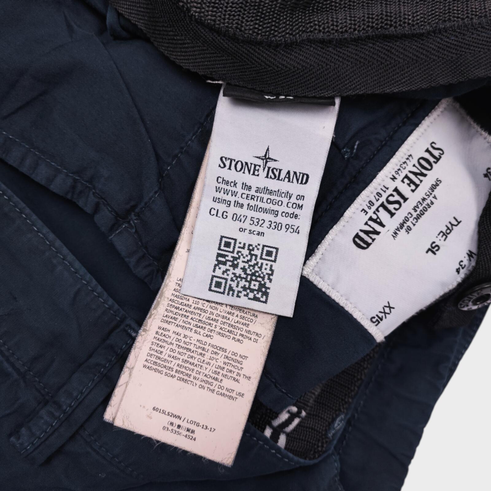 STONE ISLAND Men's Navy Blue Garment Dyed Detachable Badge Cargo Shorts