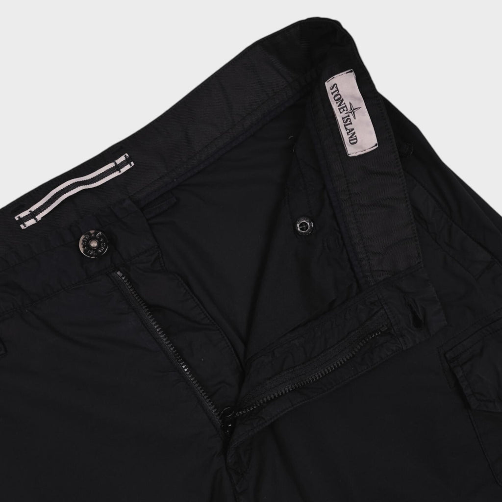 STONE ISLAND Men's Black Garment Dyed Type RE Cargo Shorts