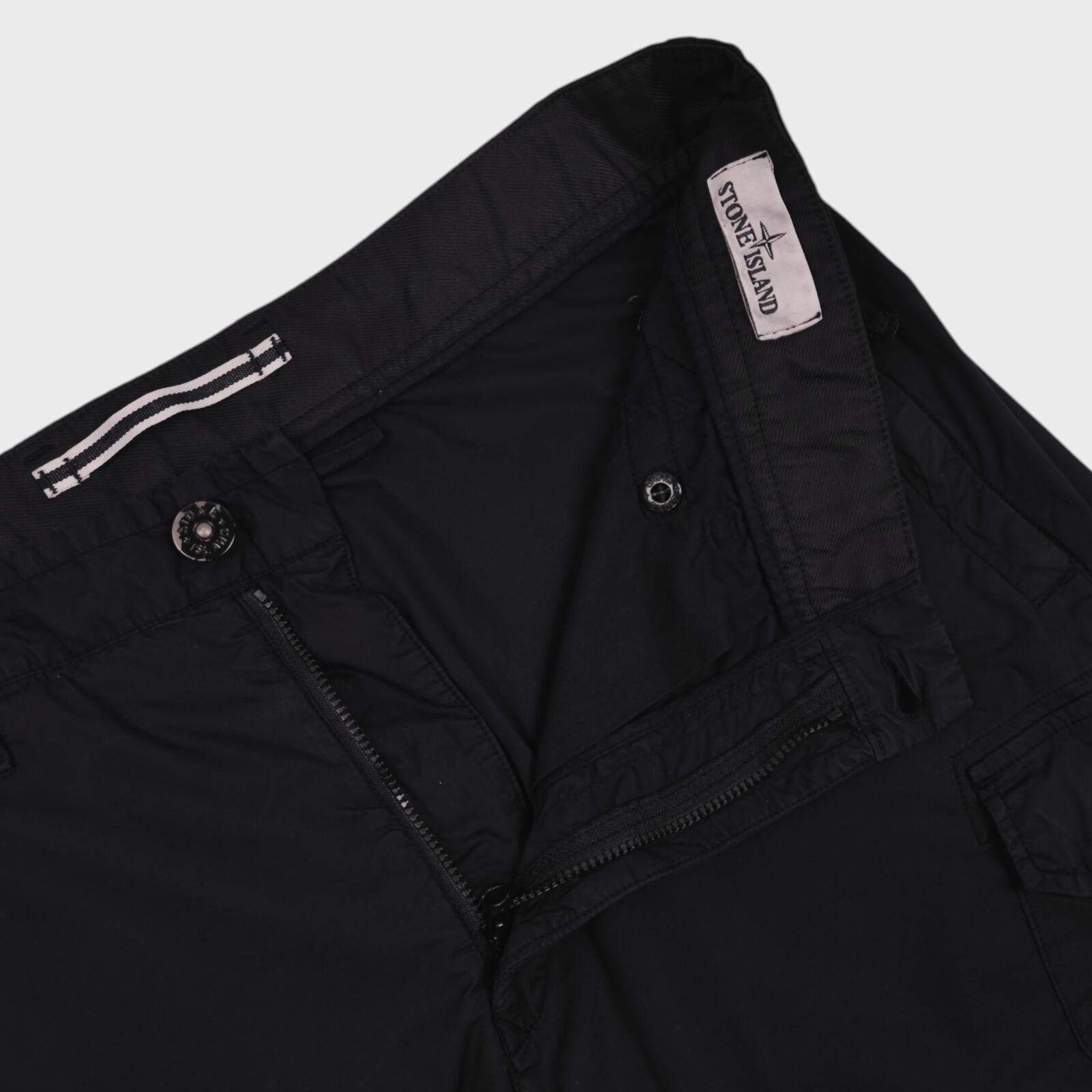 STONE ISLAND Men's Black Garment Dyed Type RE Cargo Shorts