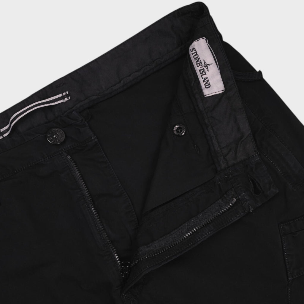 STONE ISLAND Men's Black Garment Dyed Type RE Cargo Shorts