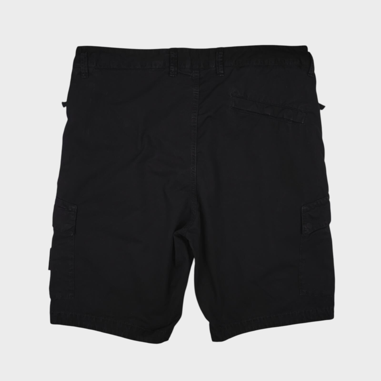 STONE ISLAND Men's Black Garment Dyed Type RE Cargo Shorts