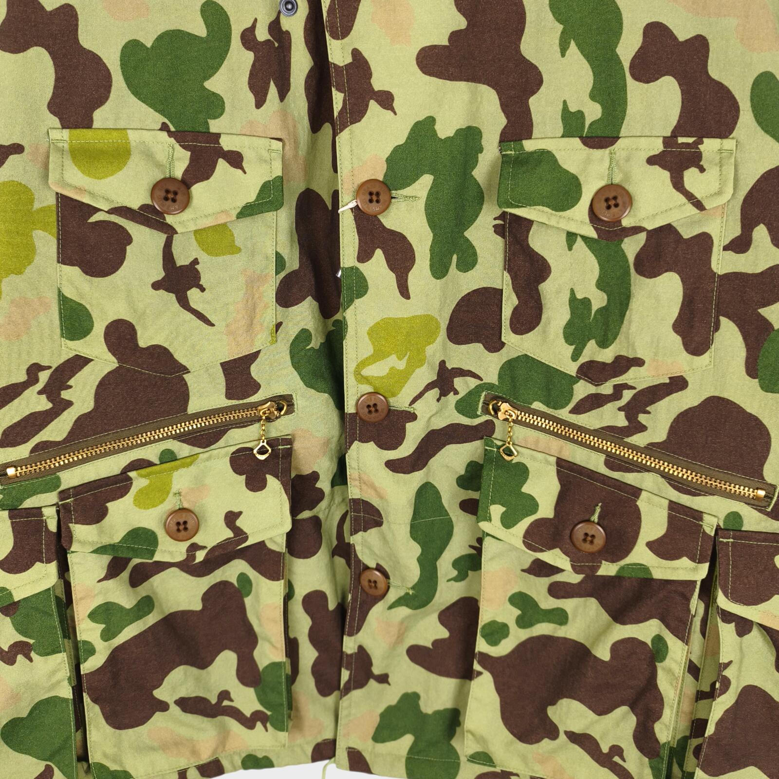 BEAMS PLUS Men's Green Camo Fish Hunting Jacket