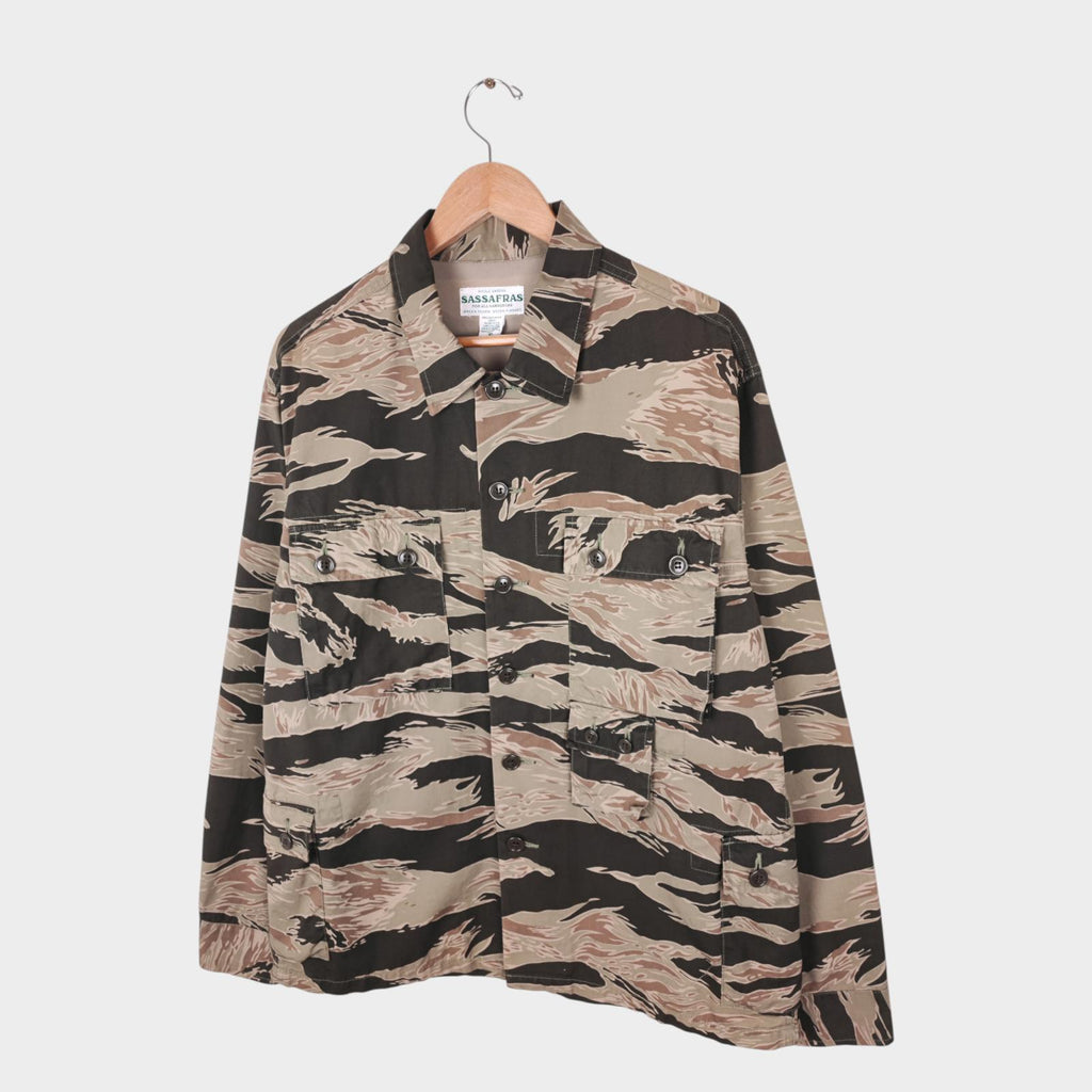 SASSAFRAS Men's Made in Japan Camo Cotton G.D.U. Military Utility Jacket