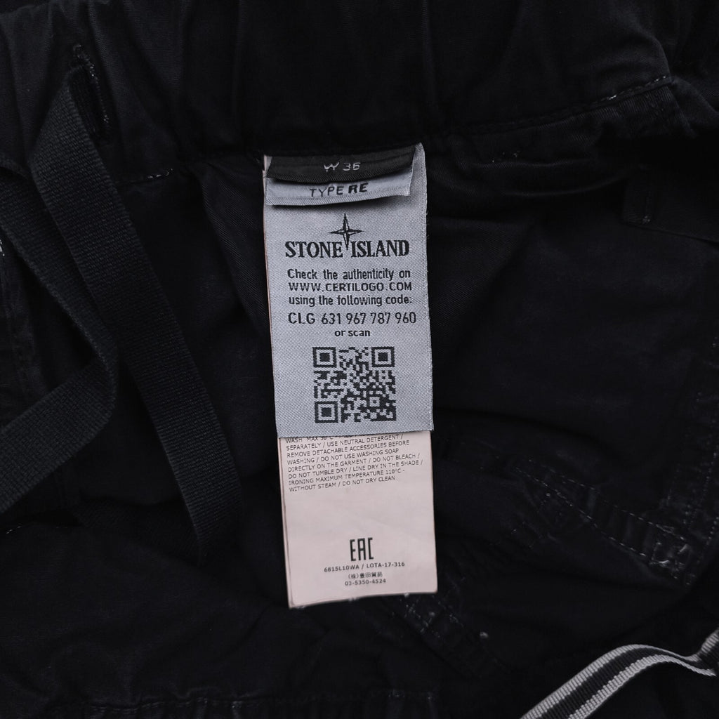 STONE ISLAND Men's Black Garment Dyed Type RE Cargo Shorts