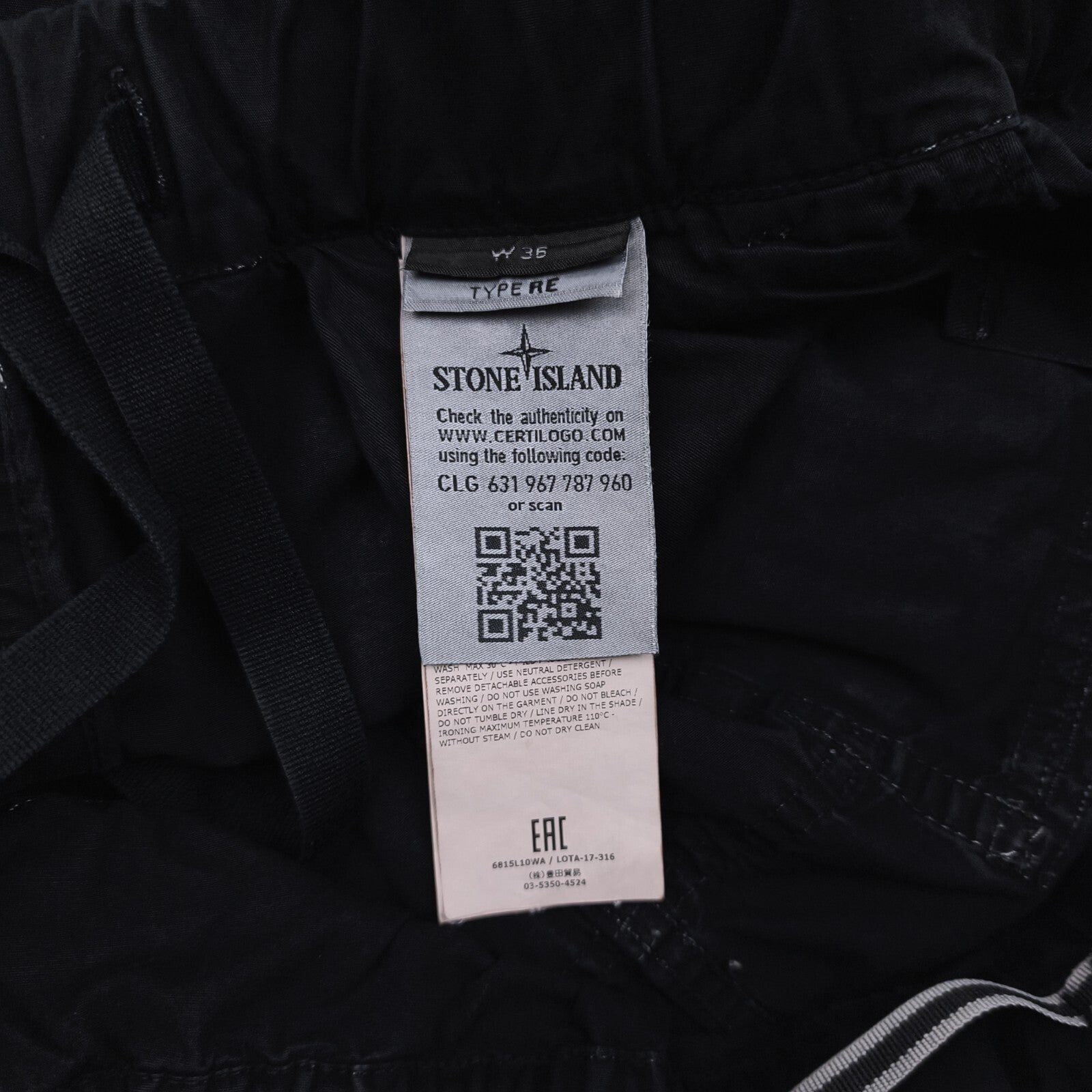 STONE ISLAND Men's Black Garment Dyed Type RE Cargo Shorts