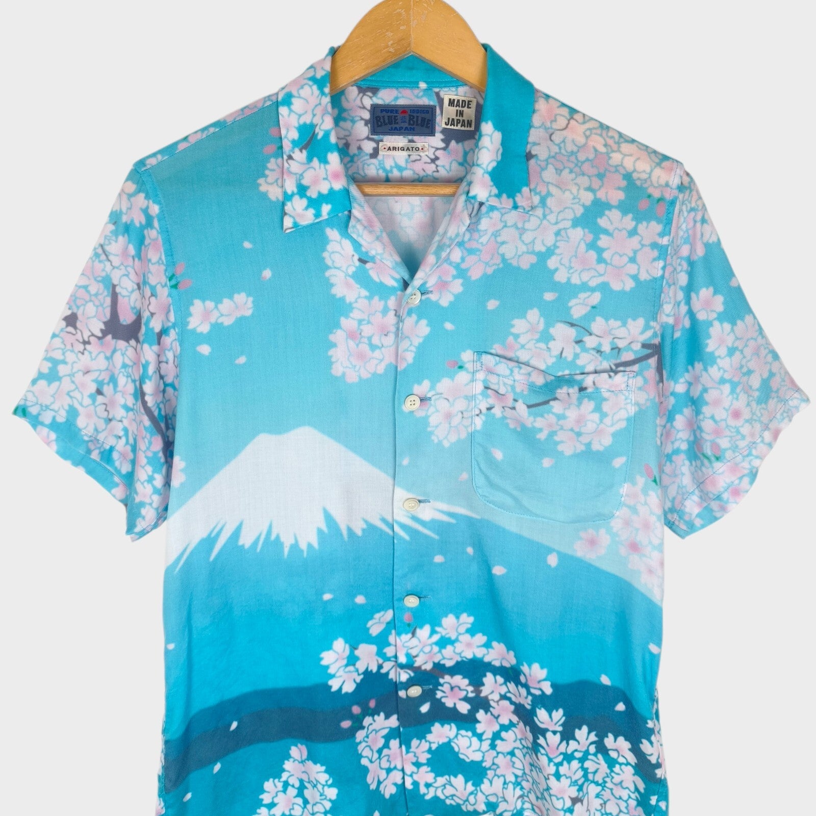 BLUE BLUE JAPAN Men's Made in Japan Mount Fuji Print Short Sleeved Shirt