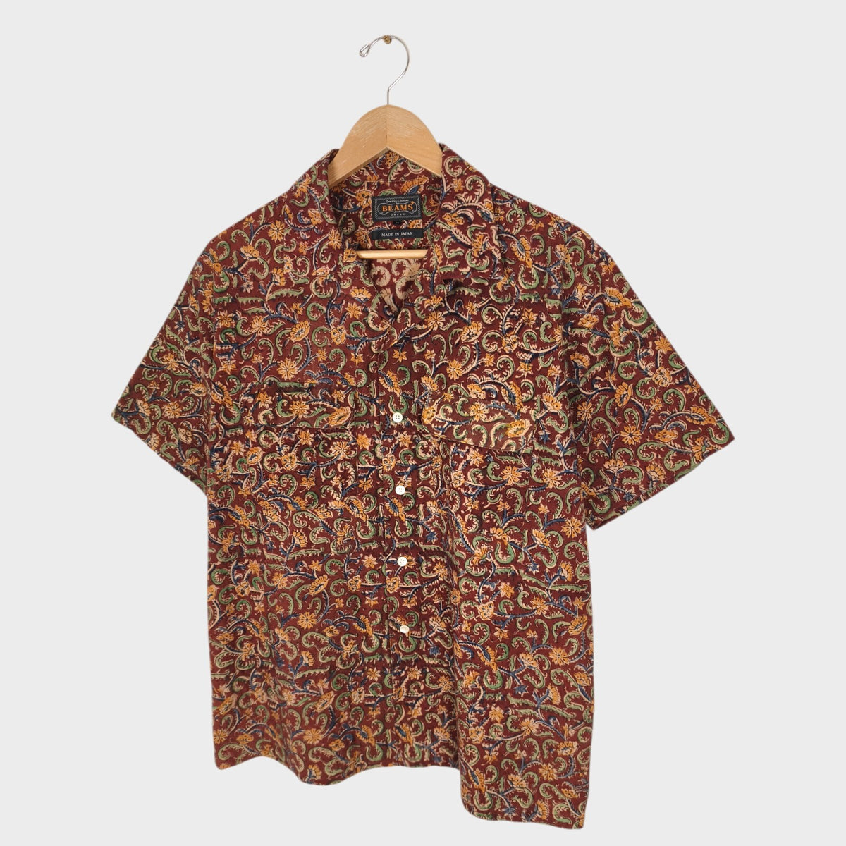 BEAMS PLUS Men's Made in Japan Floral Paisley Print Camp Collar Vacation Shirt