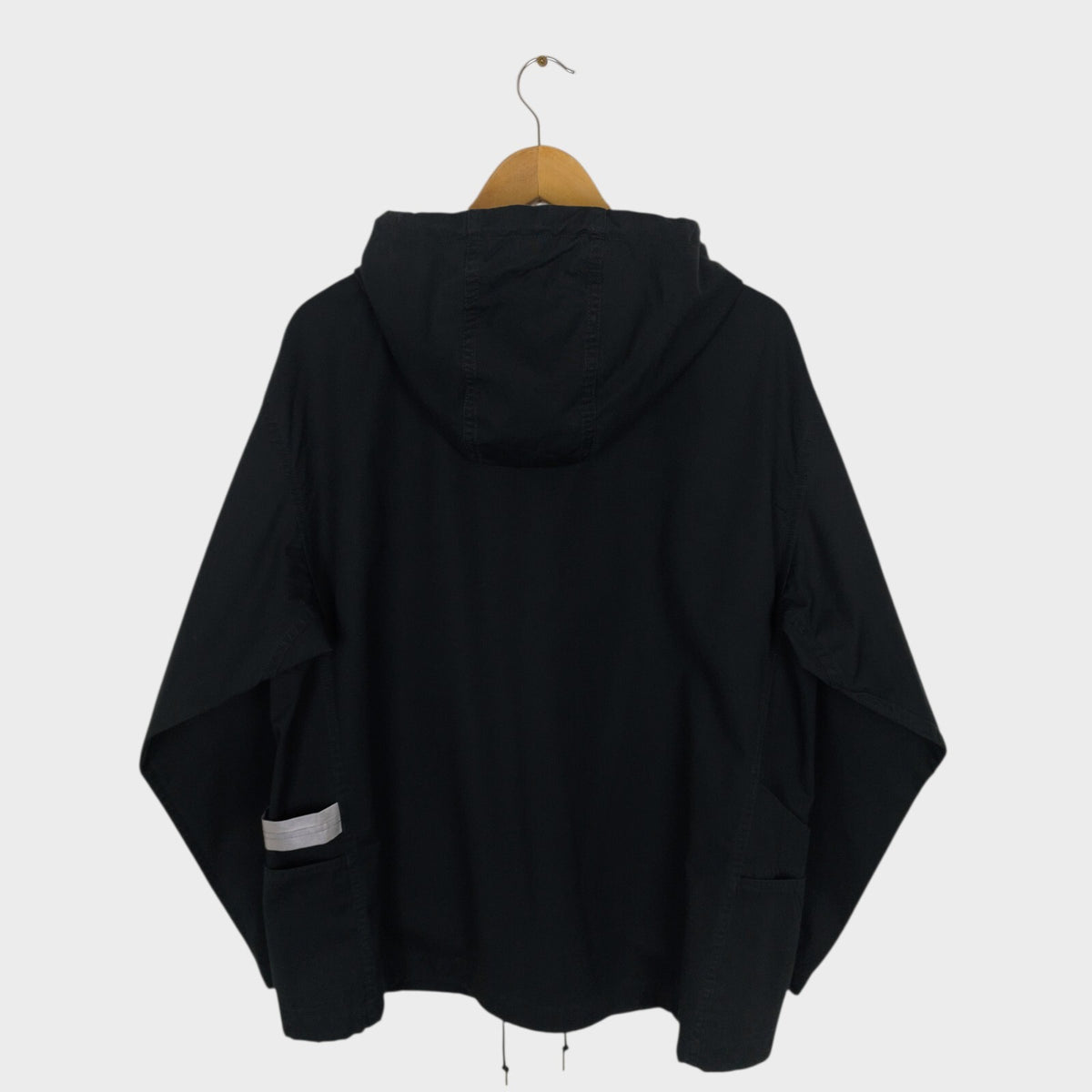 SASSAFRAS Men's Made in Japan Black Cotton Gardener Bud Smock