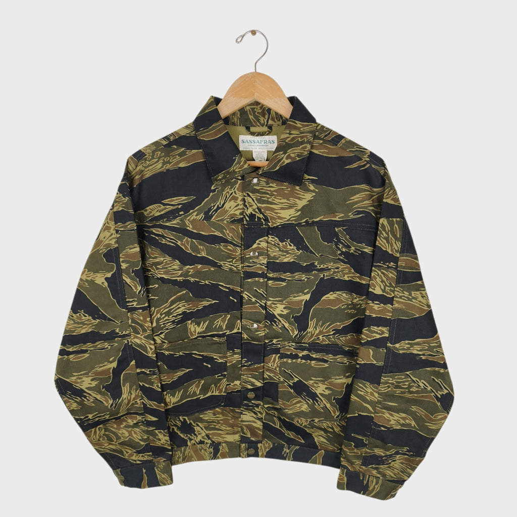 SASSAFRAS Men's Made in Japan Tiger Camo Gardeners Jacket