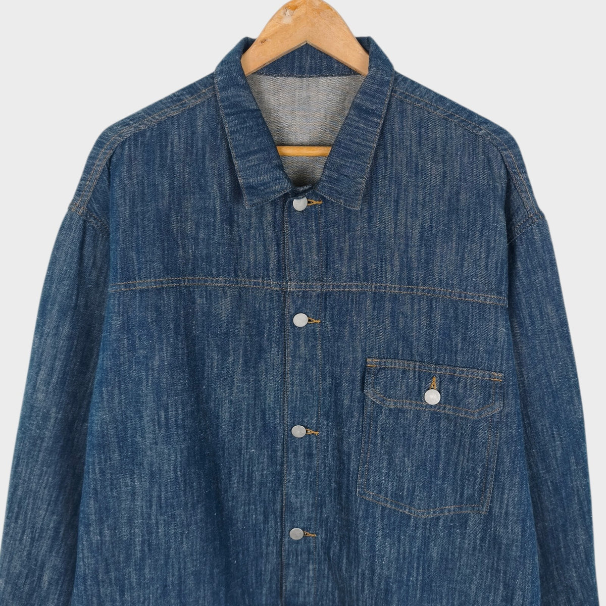 BEAMS B:MING Men's Blue Cotton/Hemp Boxy Fit Denim Trucker Jacket