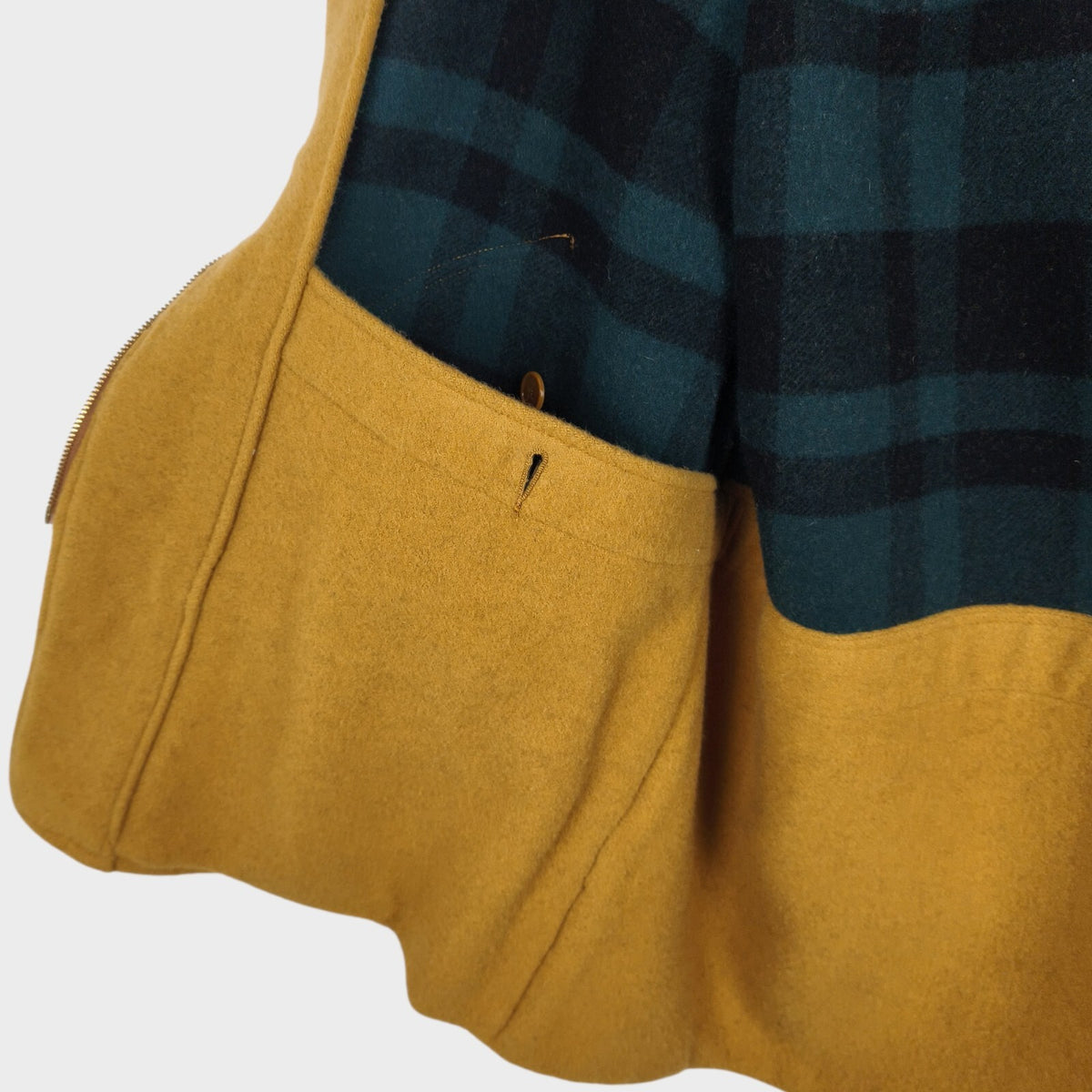 BEAMS PLUS Men's Camel Heavyweight Wool Melton Hunting Coat Jacket