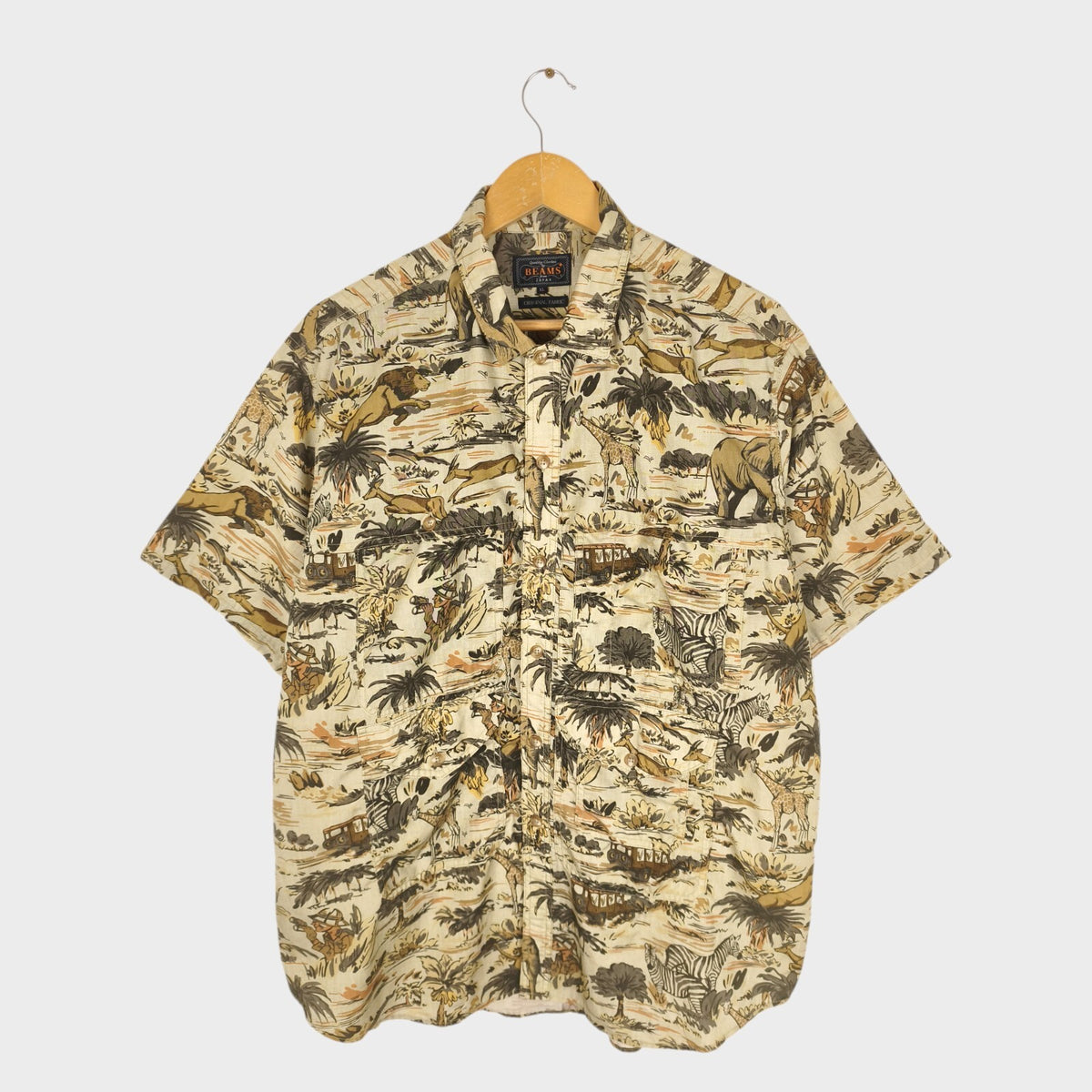 BEAMS PLUS Men's Safari Print Adventure II Multi Pocket Short Sleeved Shirt