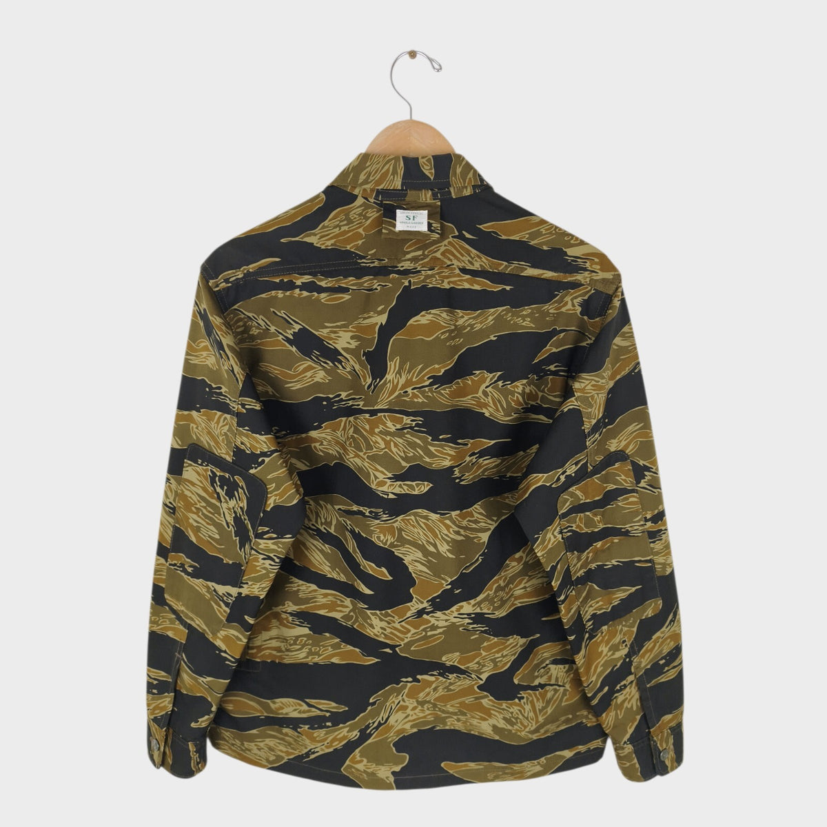 SASSAFRAS Men's Made in Japan Camo Utility Overshirt Jacket