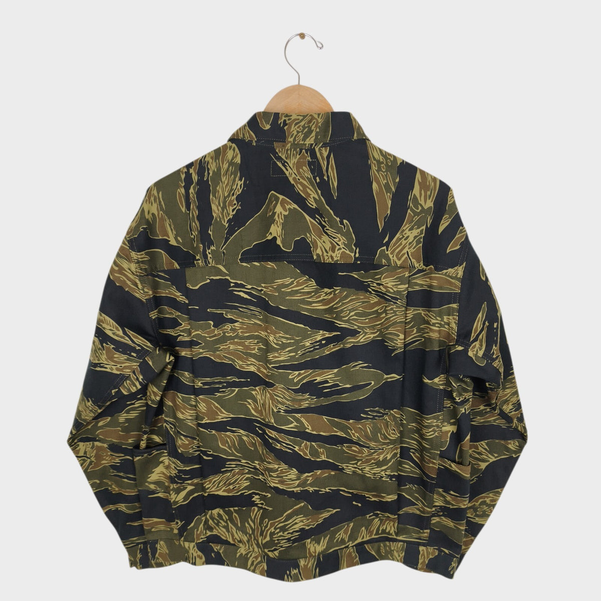 SASSAFRAS Men's Made in Japan Tiger Camo Gardeners Jacket