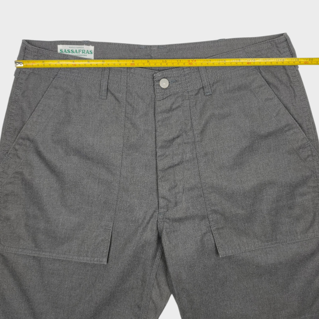 SASSAFRAS Men's Made in Japan Grey Feel Sun Cargo Shorts