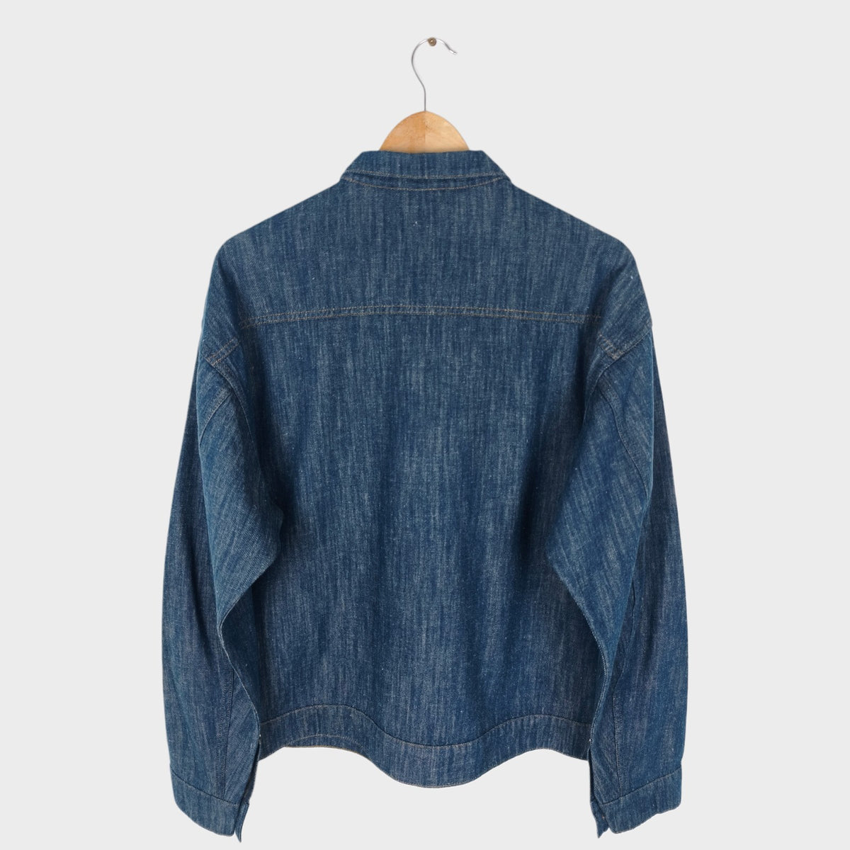 BEAMS B:MING Men's Blue Cotton/Hemp Boxy Fit Denim Trucker Jacket