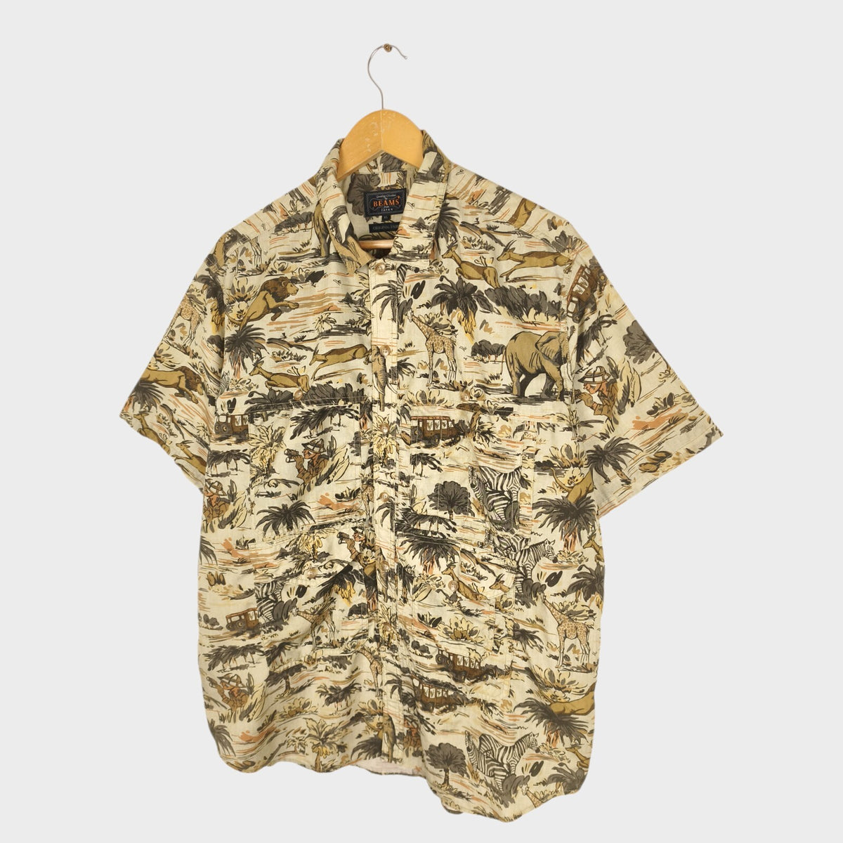 BEAMS PLUS Men's Safari Print Adventure II Multi Pocket Short Sleeved Shirt