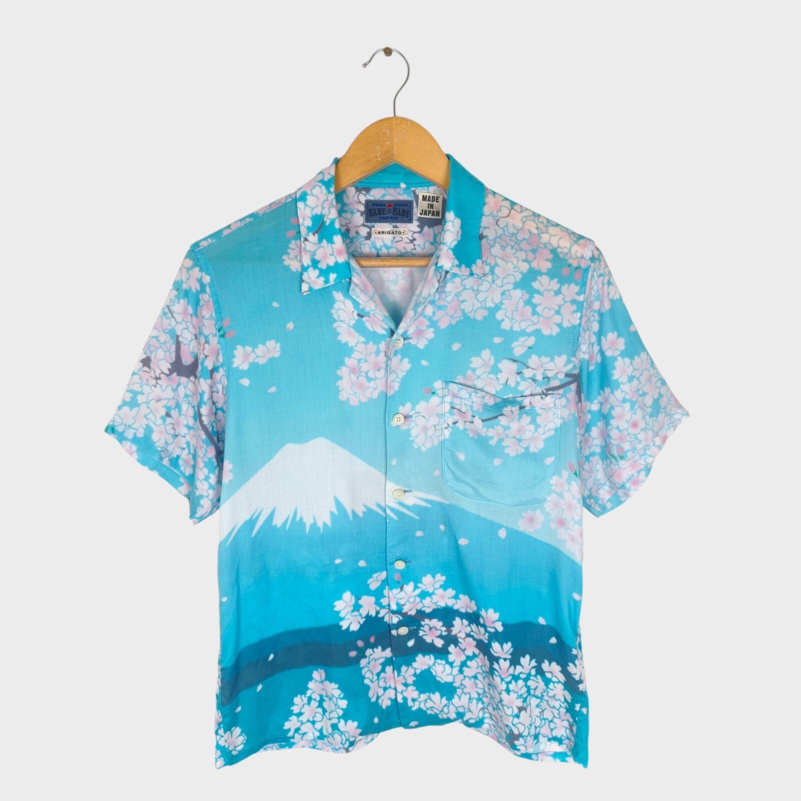 BLUE BLUE JAPAN Men's Made in Japan Mount Fuji Print Short Sleeved Shirt