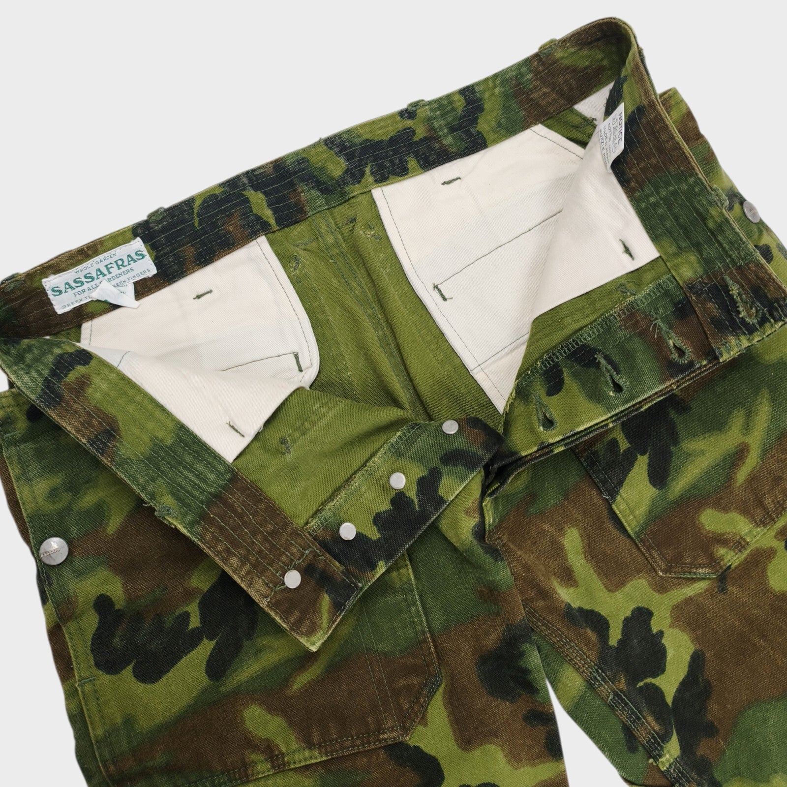 SASSAFRAS Men's Made in Japan Heavyweight Camo Fall Leaf Cargo Trousers