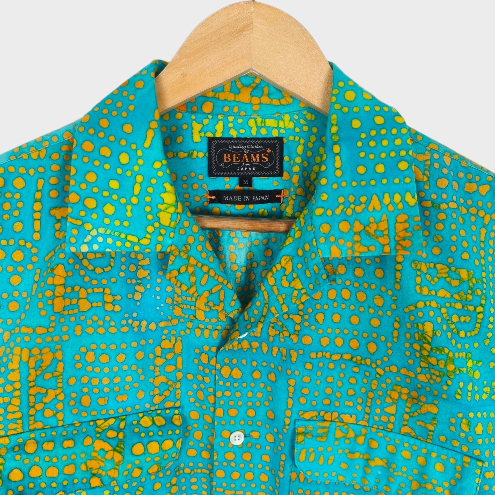 BEAMS PLUS Men's Made in Japan Batik Print Camp Collar Vacation Shirt