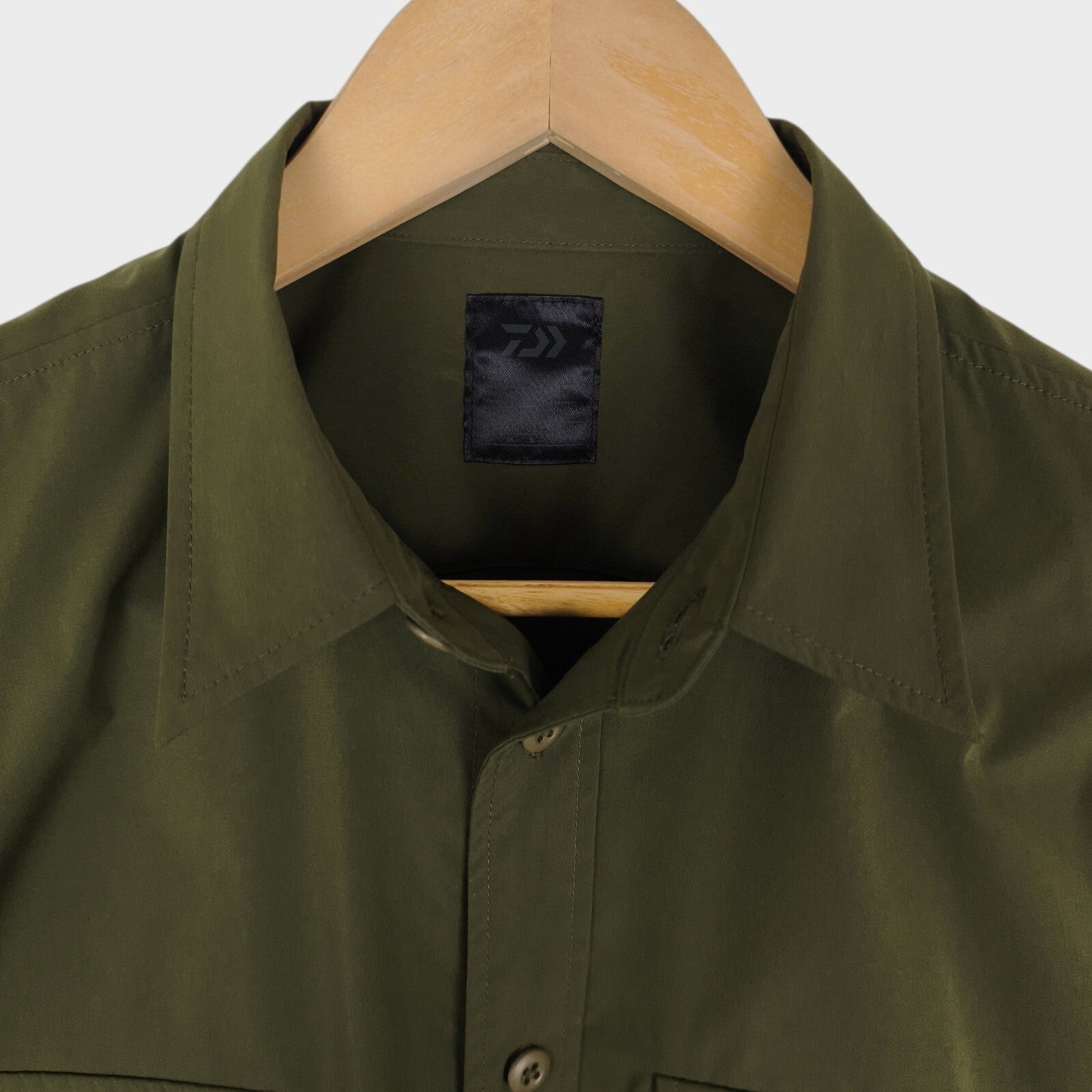 DAIWA PIER39 Men's Olive Green Tech Fishing Angler's Overshirt
