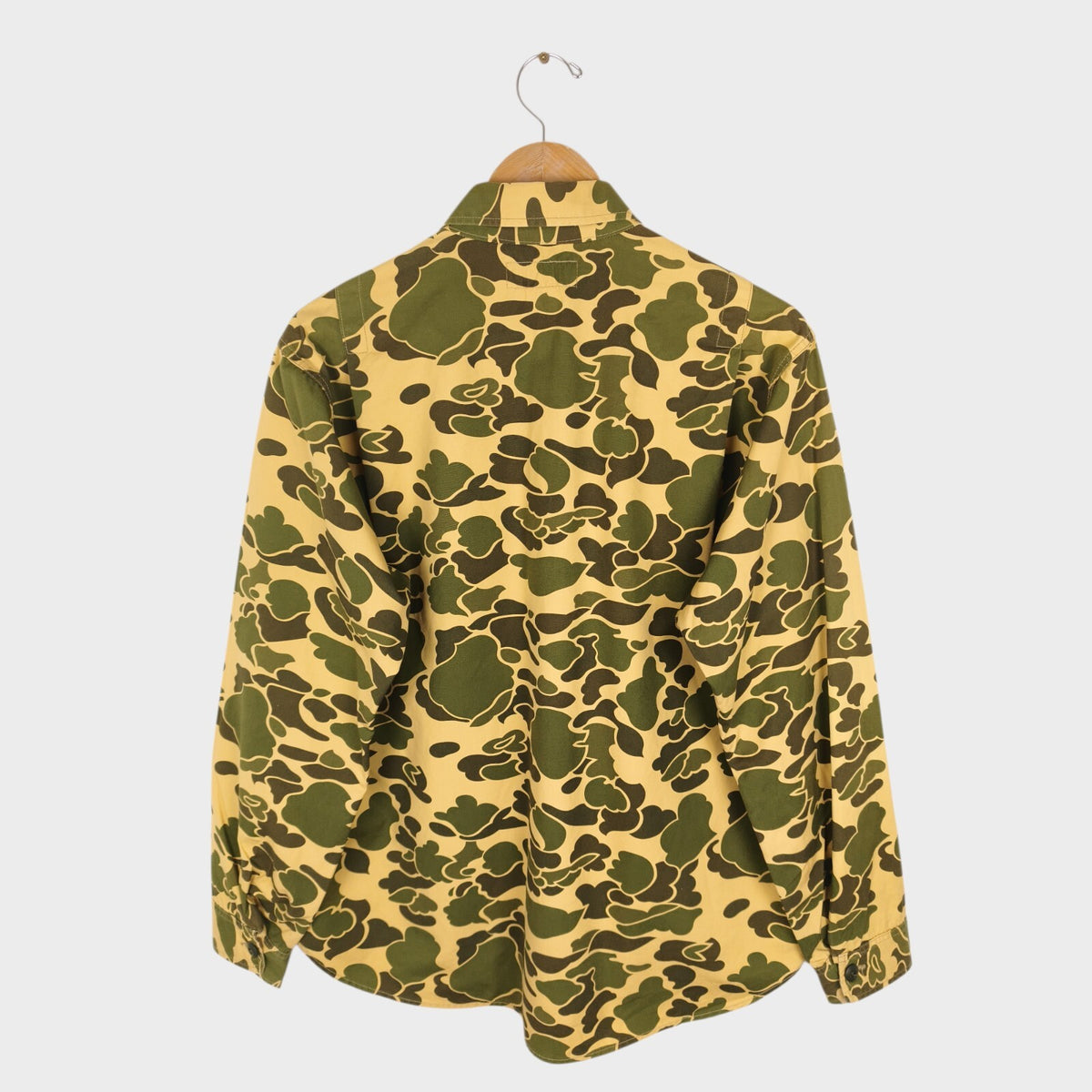 SASSAFRAS Men's Made in Japan Camo Print Digs Crew Chore Jacket