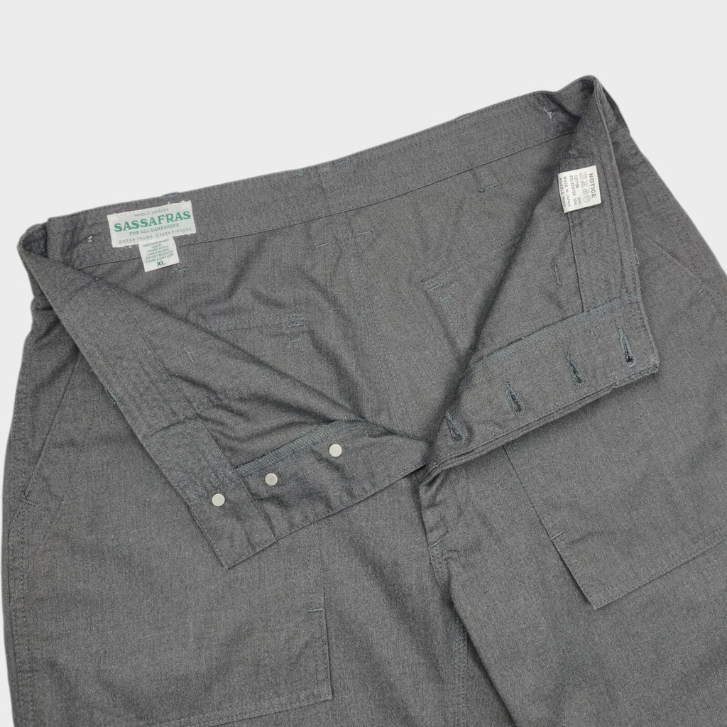 SASSAFRAS Men's Made in Japan Grey Feel Sun Cargo Shorts