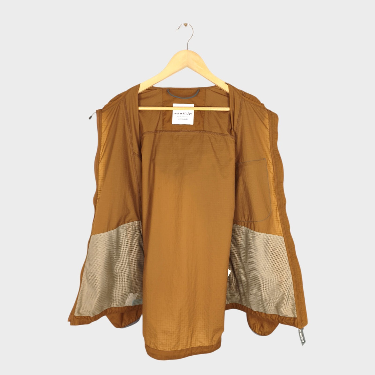 AND WANDER Men's Brown Breath Rip Hooded Jacket